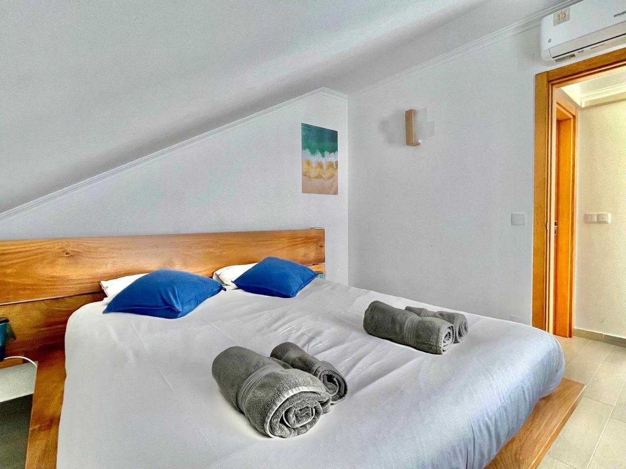 Surfness Lodge Baleal Habitación foto